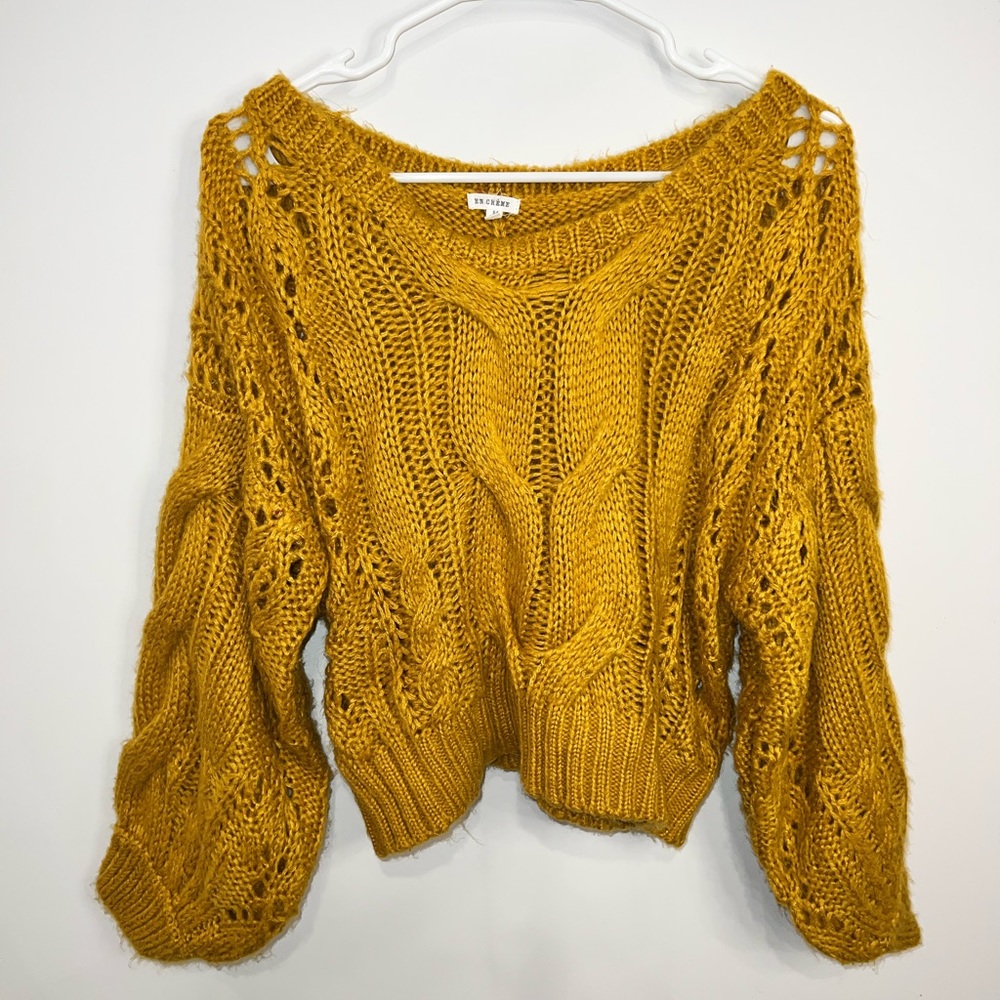 Cropped yellow sweater